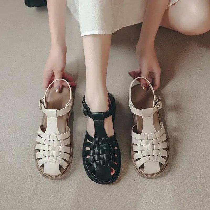 Women's Summer Sandals Flat Shoes Round Toe Hollow Knitted Women's One-line Buckle Shoes Comfortable Thick Heels Temperament Sandals