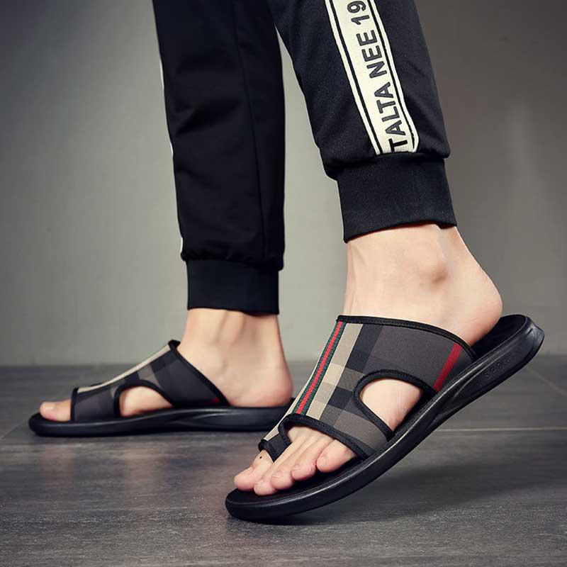 Size40-45 Summer Men Sandals Women Comfortable Non-slip PU Leather Beach Slippers Couples Casual Outdoor Slippers Cross Alphabet Drag Flip Flops