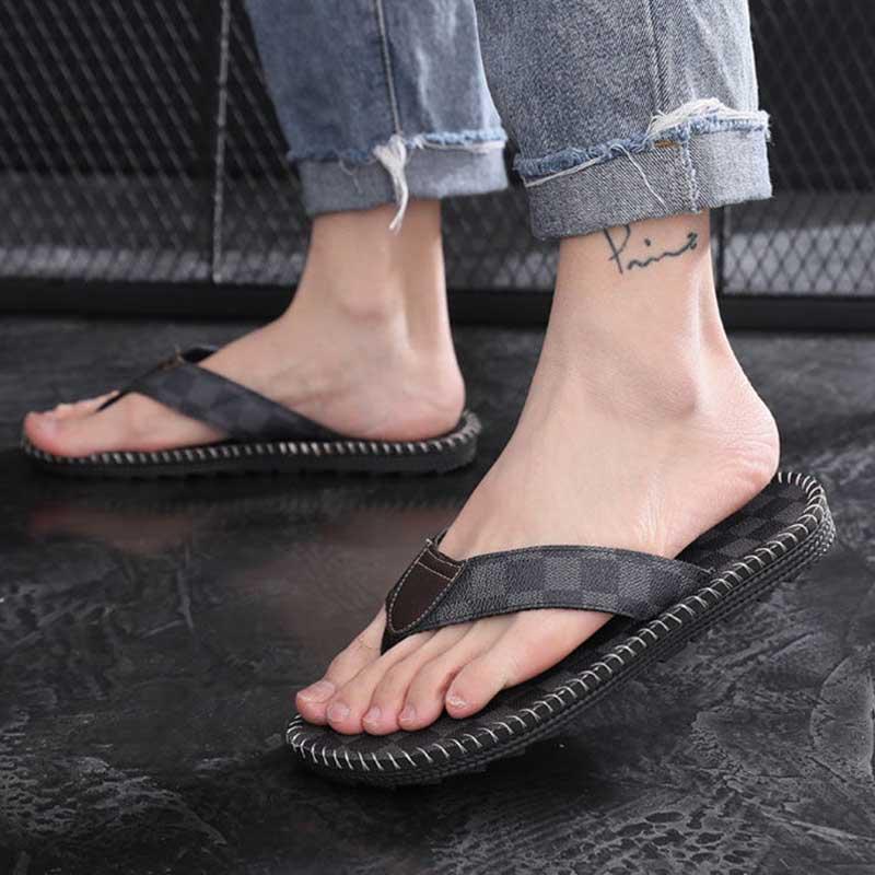 Size40-44 Summer Men Sandals Comfortable Non-slip Lightweight Beach Slippers Casual Outdoor Cross Slippers Alphabet Drag Flip Flops