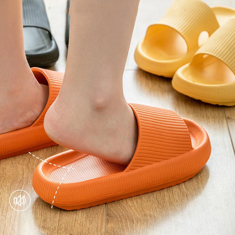 Net Celebrity Super Thick Bottom Stepping on Shit Slippers Male Summer Household Deodorant Non-slip Mute Super Soft Non-odor Foot Sandals