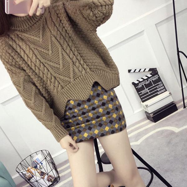 Autumn and Winter Korean Version of Loose Bottoming Shirt Turtleneck Pullover Sweater Female Student Short Thick Woolen Coat Thick