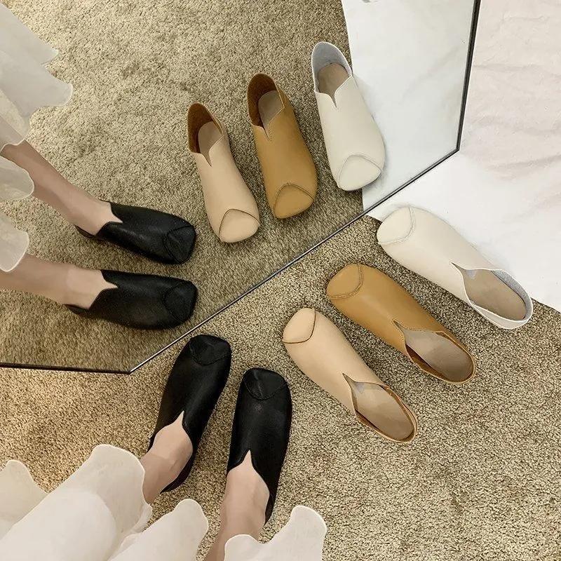 Ladies Soft Leather Shoes Autumn Flat Beanie Shoes Square Toe Slip-on Shoes Non-slip Pregnant Women's Leather Shoes Casual Mother Shoes