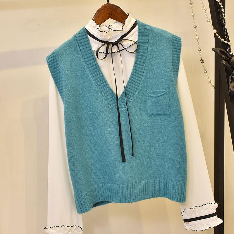 Autumn and Winter Small Pocket V-neck Vest Knitted Loose Cropped Top Sleeveless Waistcoat Women Sweater