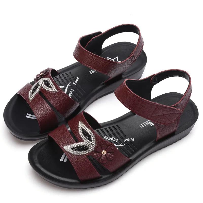 Mom Sandals Women's Summer Flat-bottomed Middle-aged Soft-soled Middle-aged and Elderly Non-slip Comfortable Grandma Shoes