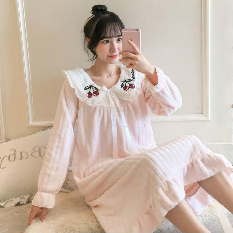 Flannel Nightdress Thick Coral Fleece Skin-friendly Soft Nightgown Female Princess Style Long Winter Home Wear Nightdress