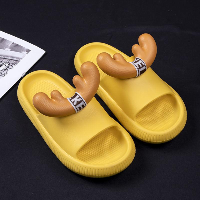 Fawn Sandals Slippers Female Summer Cute Cartoon Household Bathroom Home Slippers Thick bottom  comfortable