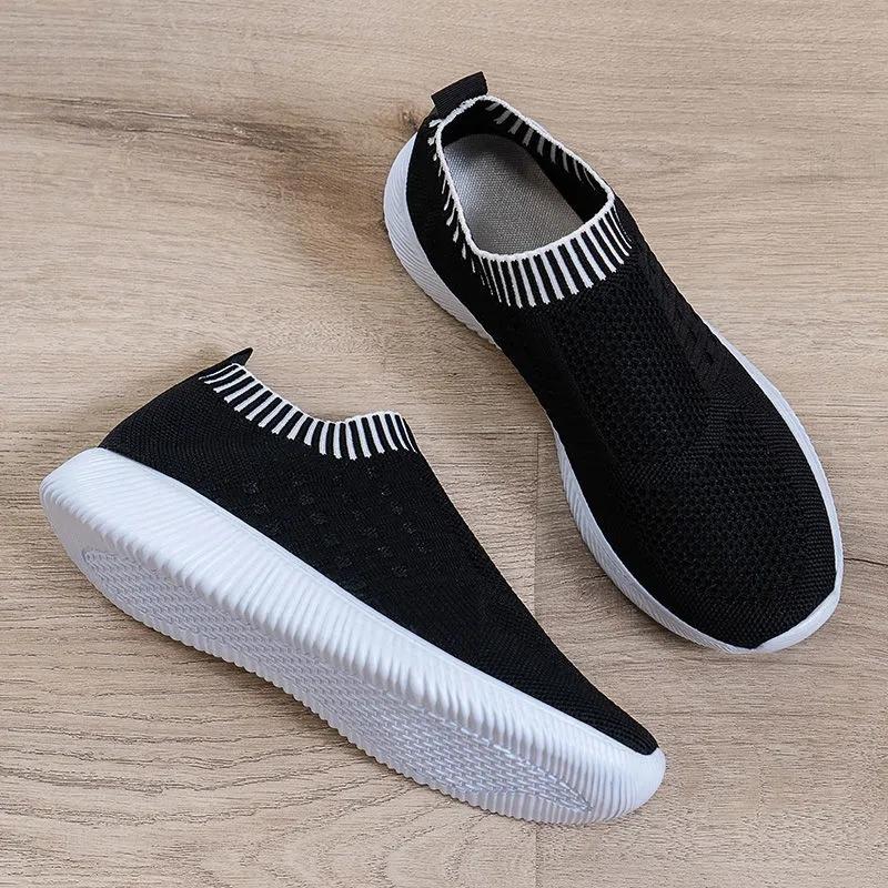 Flying Woven Flat Shoes Women's Spring Youth All-match Slip on Sneakers Hollow Breathable Surface Running Casual Sports Shoes