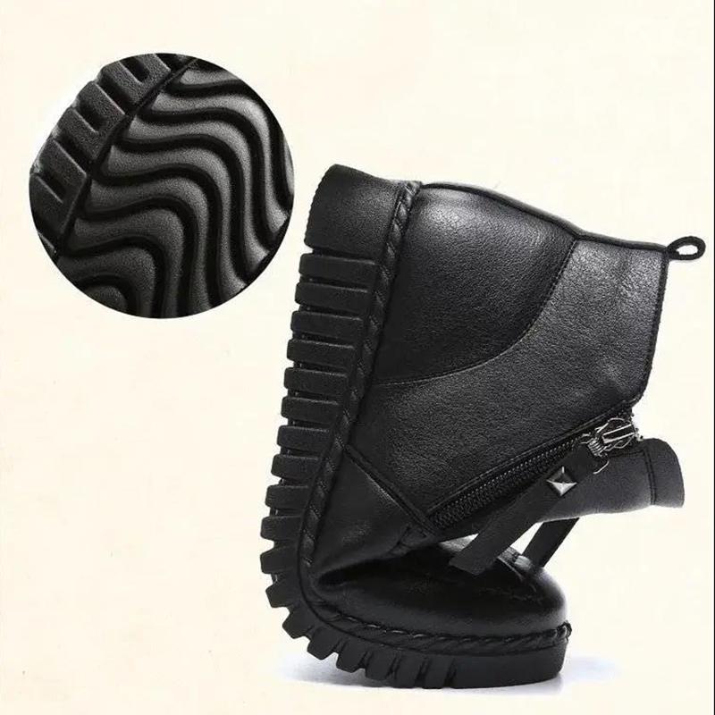 Winter Mom's Cotton Shoes Middle-aged Plus Velvet Warm Women's Boots Flat Non-slip Short Boots Large Size Leather Shoes