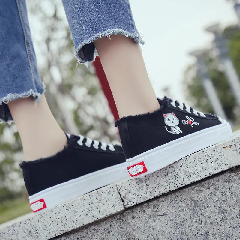 Women's Spring and Summer Canvas Shoes, Female Students' Casual Shoes, Flat Bottom Shoes, Breathable White Shoes