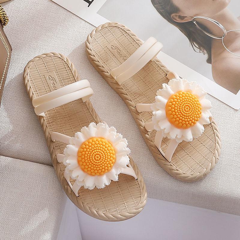 Slippers Women's Flat-bottomed Home Indoor Bathroom Bath Sandals and Slippers Women's Outdoor Beach Sandals Are Light and Comfortable