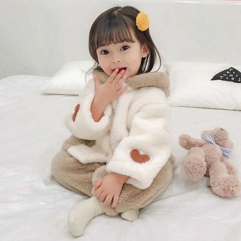 Children's Thickened Coral Velvet Home Clothes Winter Boys and Girls Bear Lovely Flannel Warm Pajamas Set