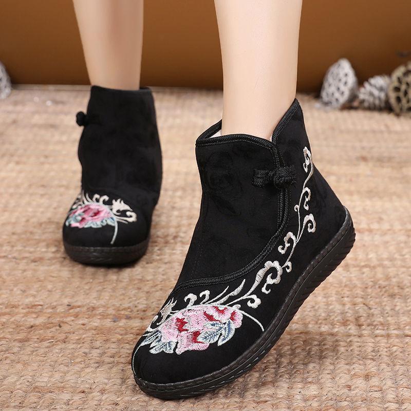 Winter Embroidered Cotton Boots Women Plus Velvet To Keep Warm Ethnic Style Embroidered Cotton Shoes Women Mid-boots