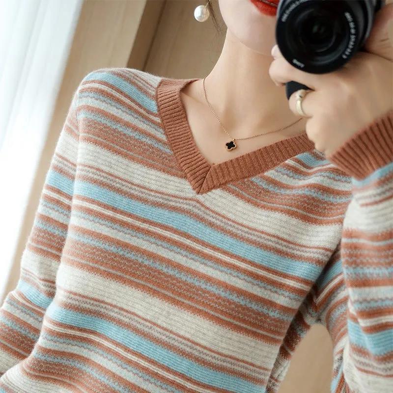 Autumn and Winter Color Matching Sweater Loose Large Size V-neck Top Fashion Knitted Women's Bottoming Shirt