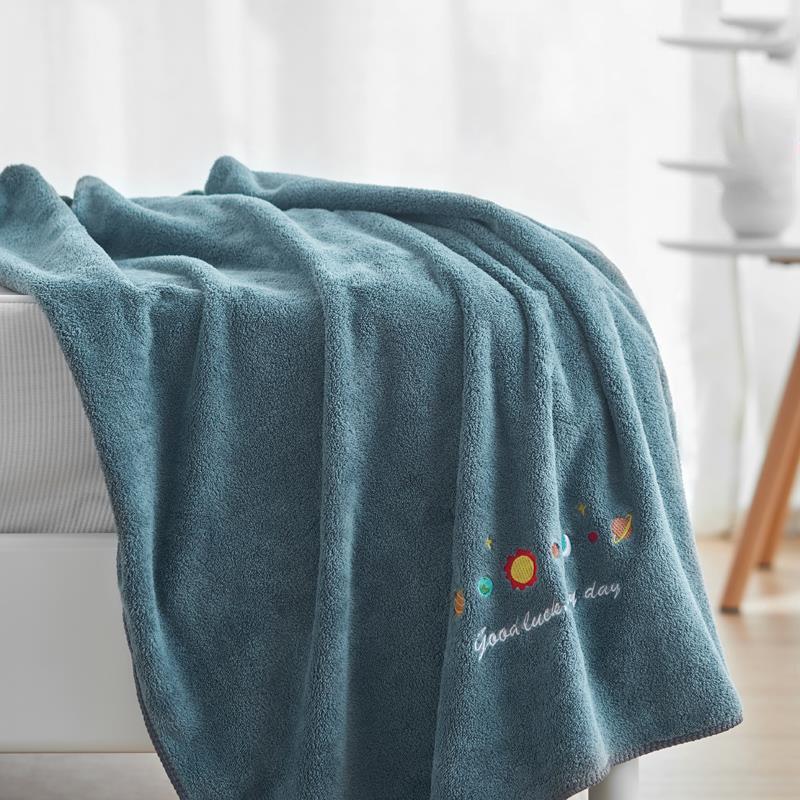 Four Seasons Can Use Large Bath Towels and Bath Towels for Adults Men Women Children Adults and Students Which Are More Absorbent Than Cotton Towels