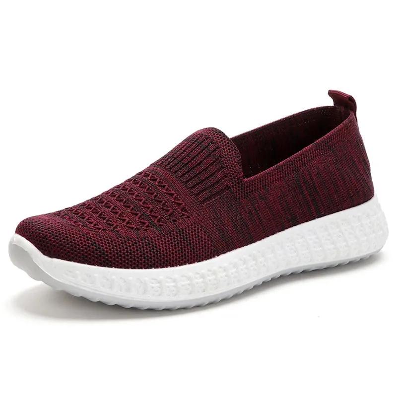 Women's Slip on Flat Shoes Non-slip Soft Bottom Breathable Mesh Knitted Sneakers Casual Sports Shoes Spring and Autumn Outdoor Walking Shoes