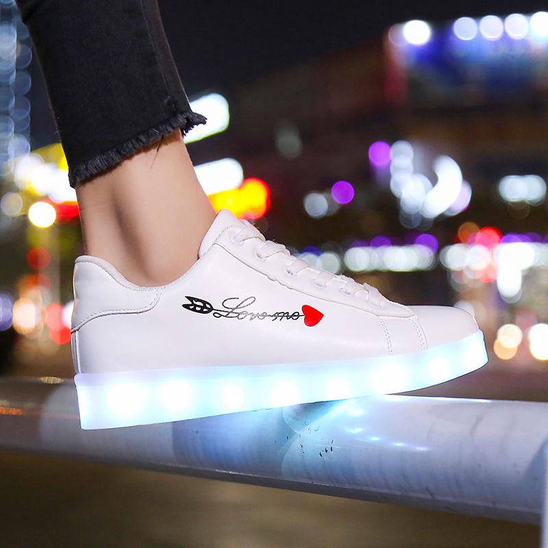 Men and Women Sports Shoes Waterproof Rechargeable Colorful Luminous Shoes Casual Sports Shoes Couples Small White Shoes Fluorescent Luminous Shoes