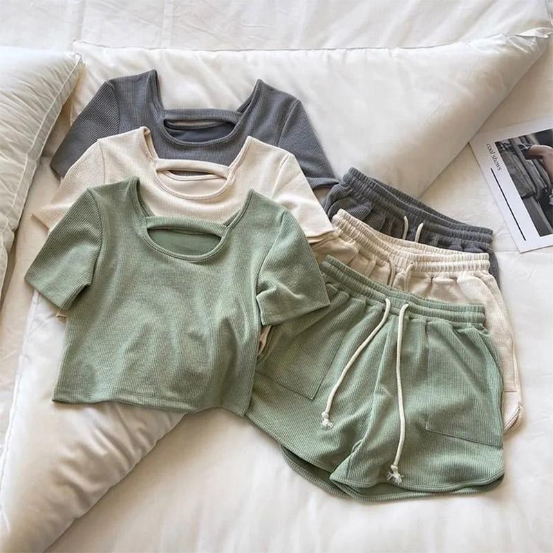 2PCS Women's Sports Running Suit Short Sleeve T-Shirt + Loose Wide Leg High Waist Shorts Two Piece Set Women Jogging Casual Two Piece Set Short Suit