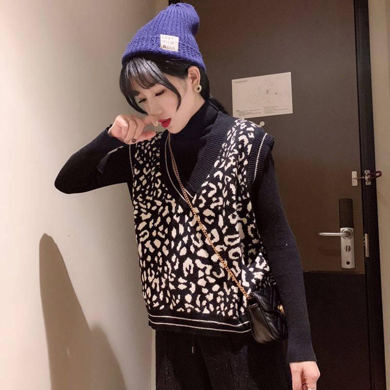 Women Sweater Vest Leopard Knitted Vest Fall Pullovers Sleeveless Printed Tops Ladies V Neck Clothes