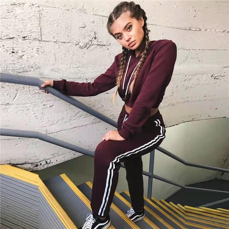 2PCS Female Sweatshirt Suits Hooded Crop Sweater Set Two Piece Cropped Hooded Top Casual Jogger Trousers Tracksuit Girls Athletic Clothing