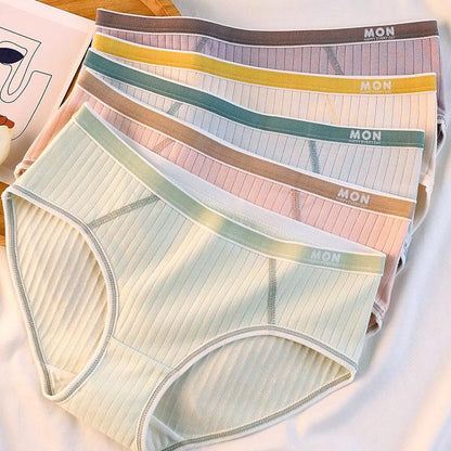 5Pcs/Set Women's Large Size Causal Soft Briefs Spring and Summer Highly Elastic Mid Waist Solid Color Seamless Cotton Panties