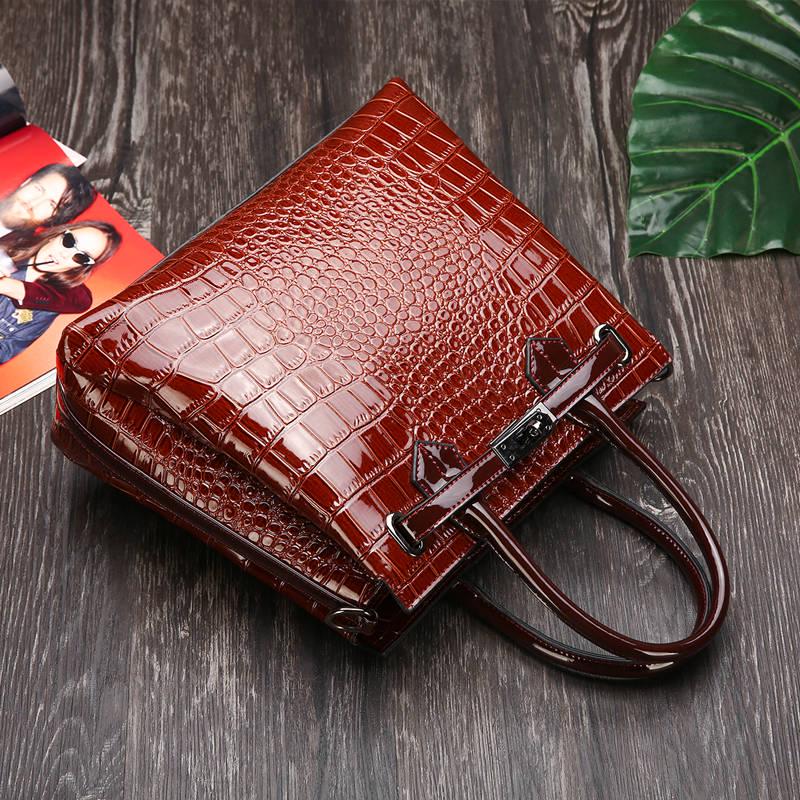 Crocodile Pattern Handbag Female Temperament Versatile Large-capacity Shoulder Bag European and American Fashion Trend Commuter Handbags