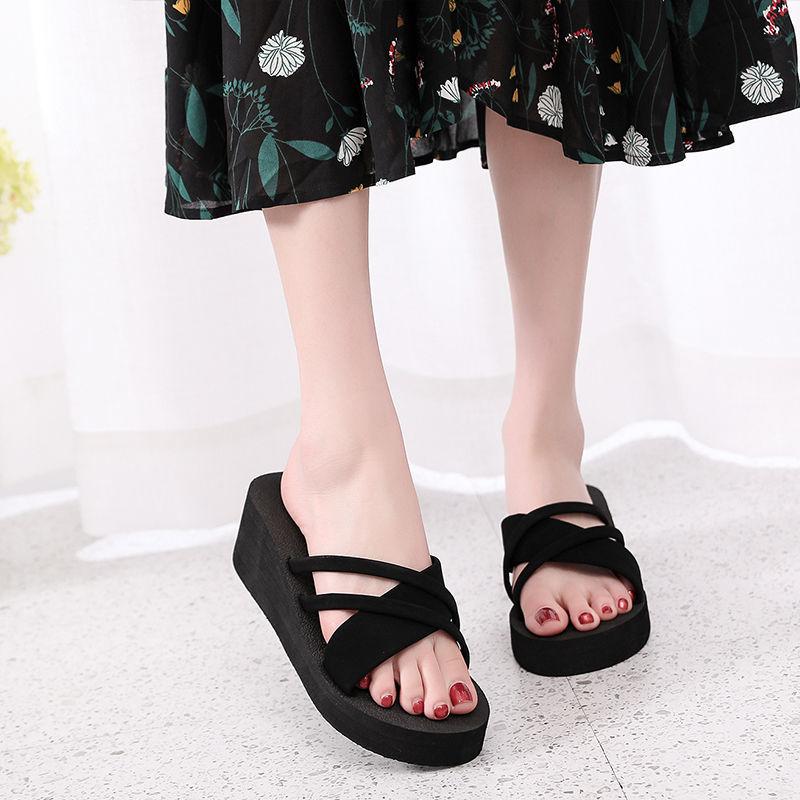 High-heeled Platform Slippers Women's Beach Non-slip Flip Flops Women's Outer Wear Sandals and Slippers Simple and Lightweight High-heeled Sandals