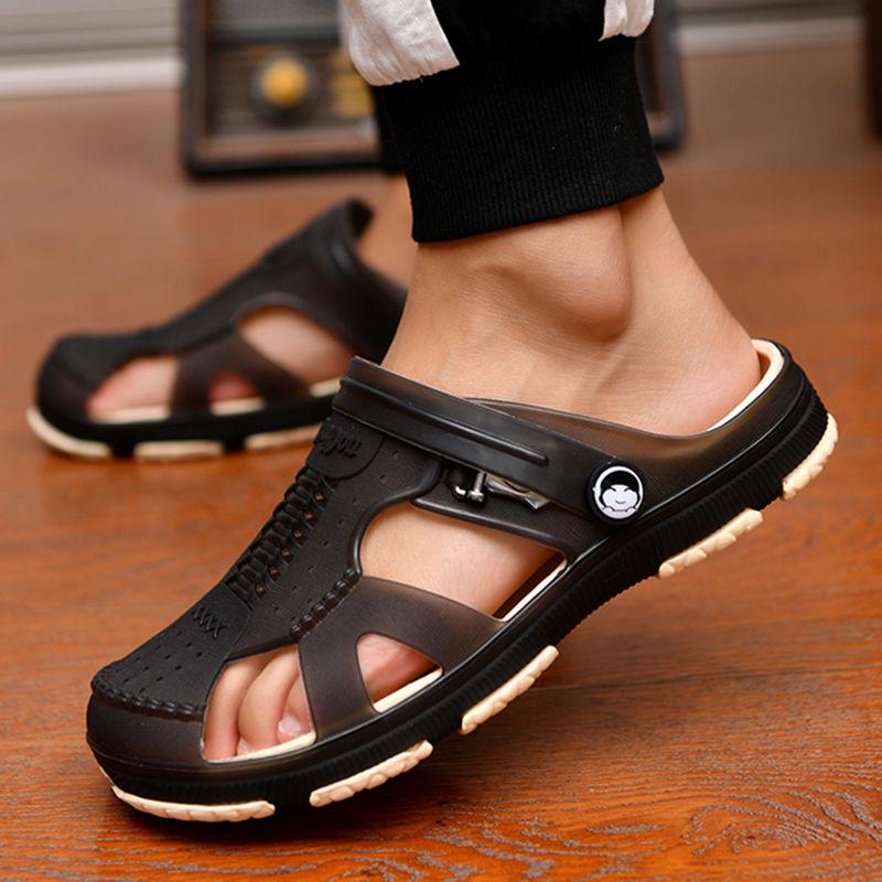 Men's Slippers Outdoor Slippers Breathable Hollow Non-slip Bathroom Beach Sandals Casual Footwear