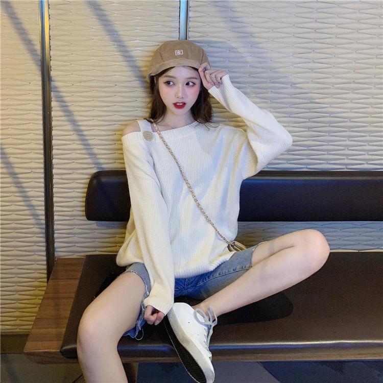 Autumn and Winter Loose Pullover Sweater Feminine Off-shoulder Long-sleeved Knitted Solid Color Warm Bottoming Top