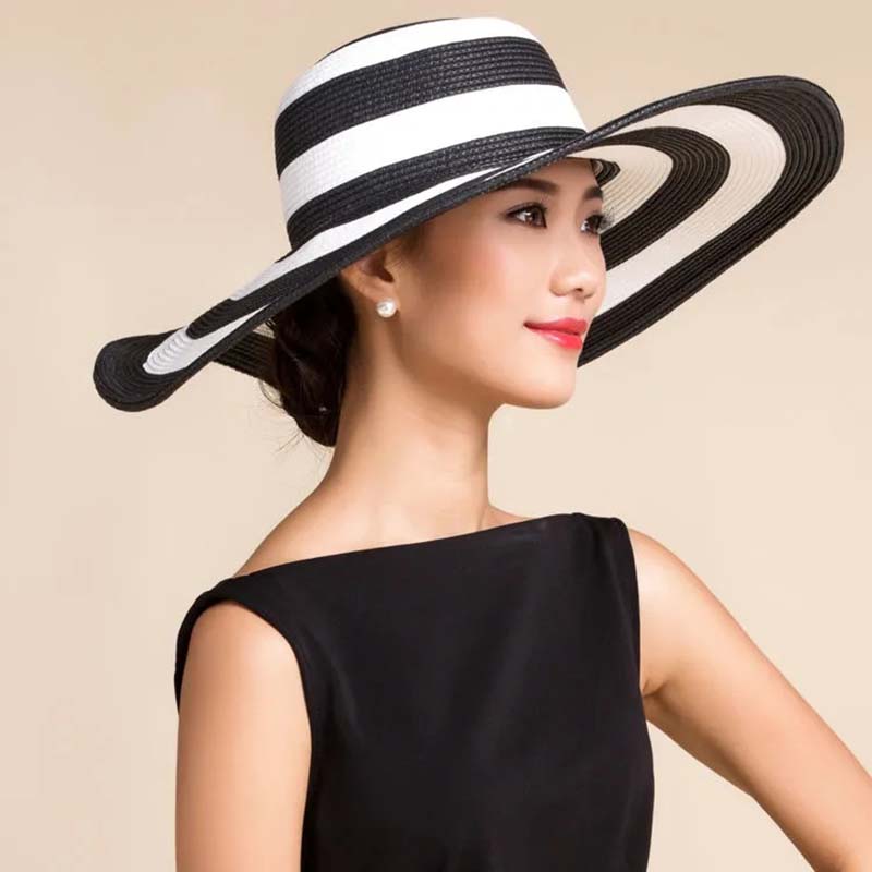 Outdoor Black and White Striped Beach Hat Large Brim Sun Hat Women Elegant Sun Cap Visor Protective Hat Temperament Beach Hat Casual Straw Hat