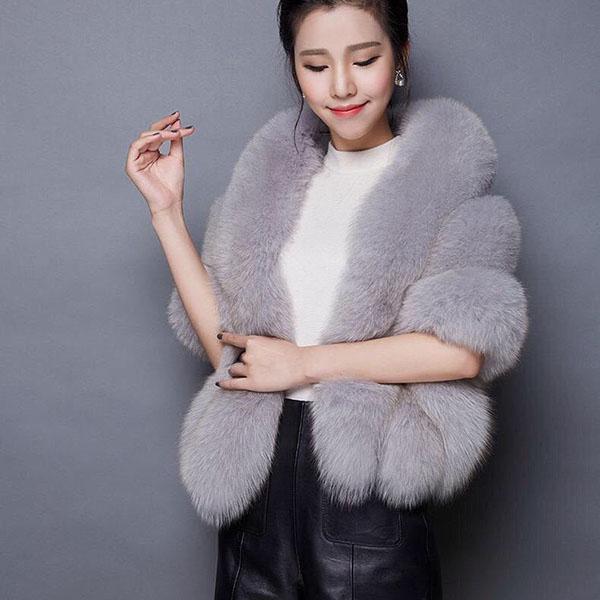 Autumn Winter Faux Fur Shawl Coat Women's Cheongsam Wedding Capes with  Slim Fit  Faux Fox Fur Warm Shawls and Wraps