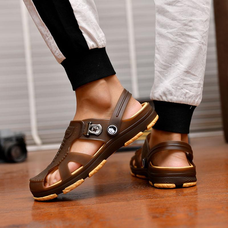 Men's Slippers Outdoor Slippers Breathable Hollow Non-slip Bathroom Beach Sandals Casual Footwear