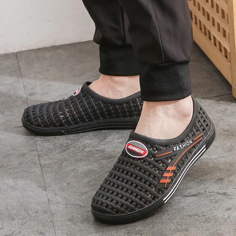 Men's Breathable Soft Sole Sandals Hole Shoes Running Work Sports Durable Deodorant Beach Shoes Sandals and Slippers Summer Hollow Sandals