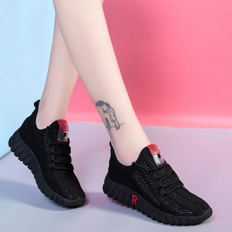 Old Beijing Cloth Shoes Women's Flat Shoes Casual Work Shoes Women's Black Soft-soled Dancing Mesh Shoes Mother Shoes Non-slip