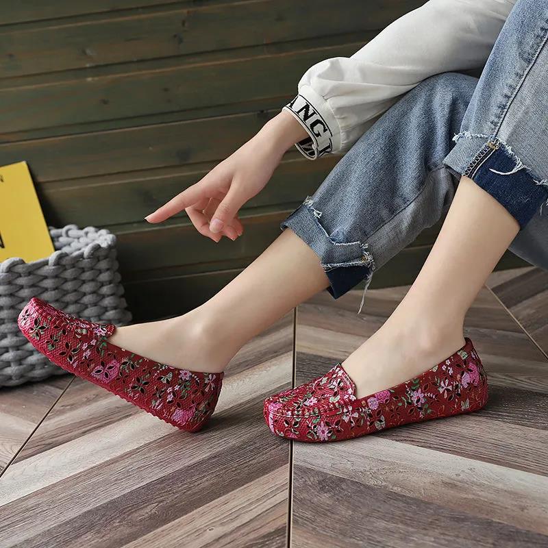 Printed Plastic Sandals Female Summer Hollow Breathable Soft Bottom Non-slip Shoes Mother Shoes Middle-aged and Elderly Shoes