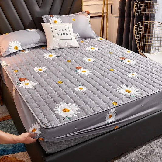 Waterproof Quilted Mattress Cover One-piece Elastic Breathable Bedspread Cover Mattress Protection Cover Non-slip Dust Cover