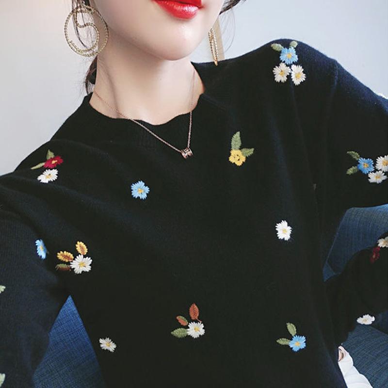 Flower Embroidery Autumn  Winter Clothes Base Knitting Inner  Outer Sweater Round Neck PulloverLong Sleeve Women