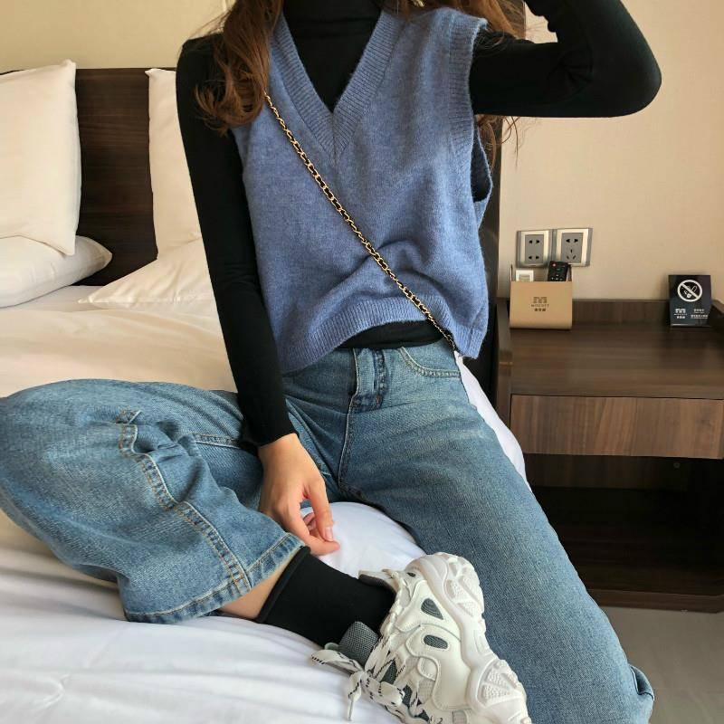 Autumn and Winter Sweaters Female Loose College Style Pullover Vest Knitted Vest Shirt