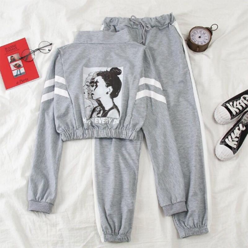 Spring and Autumn Loose Solid Color Western-style Casual Sportswear Suit Women's Short Sweater Pants Two-piece Set