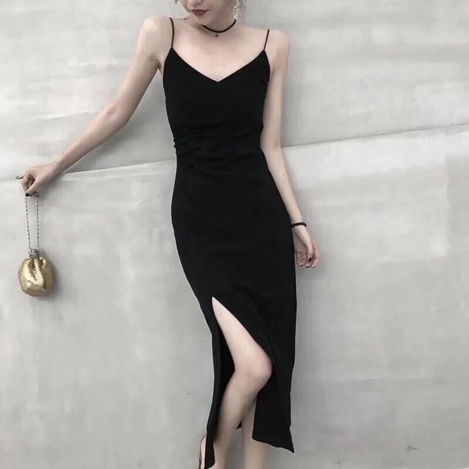 Summer Hanging Belt Small Black Skirt Sexy Temperature Soft V-neck Bottom Retro Long Side Boots Black Dress