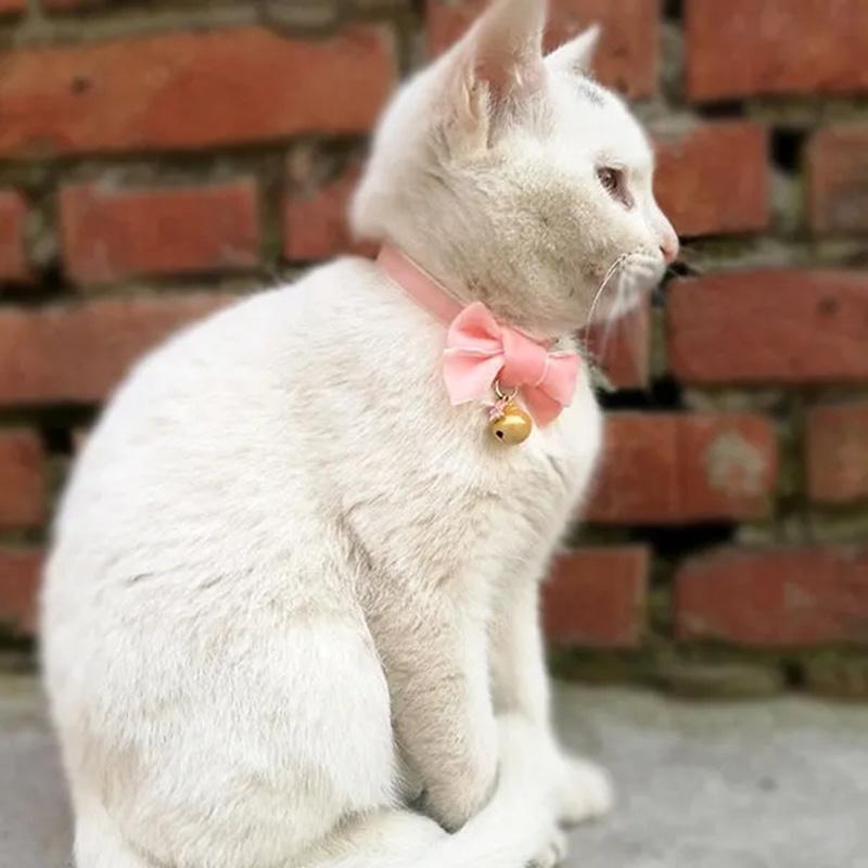 Handmade Pet Cat Bell Collar Cute Velvet Cat Bow Tie Dog Bell Necklace Small Dog Bow Tie Adjustable Solid Neck Decor Kitten Puppy Collars