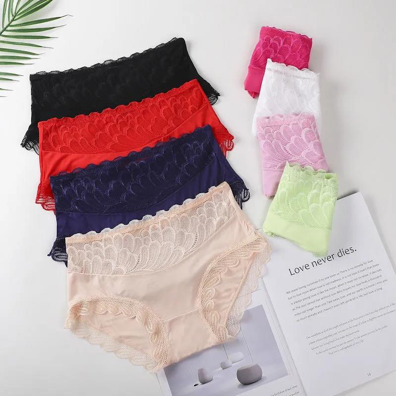 4 pairs of feminine lace underwear Cotton antibacterial mid-waist underwear Non-marking large size ladies briefs