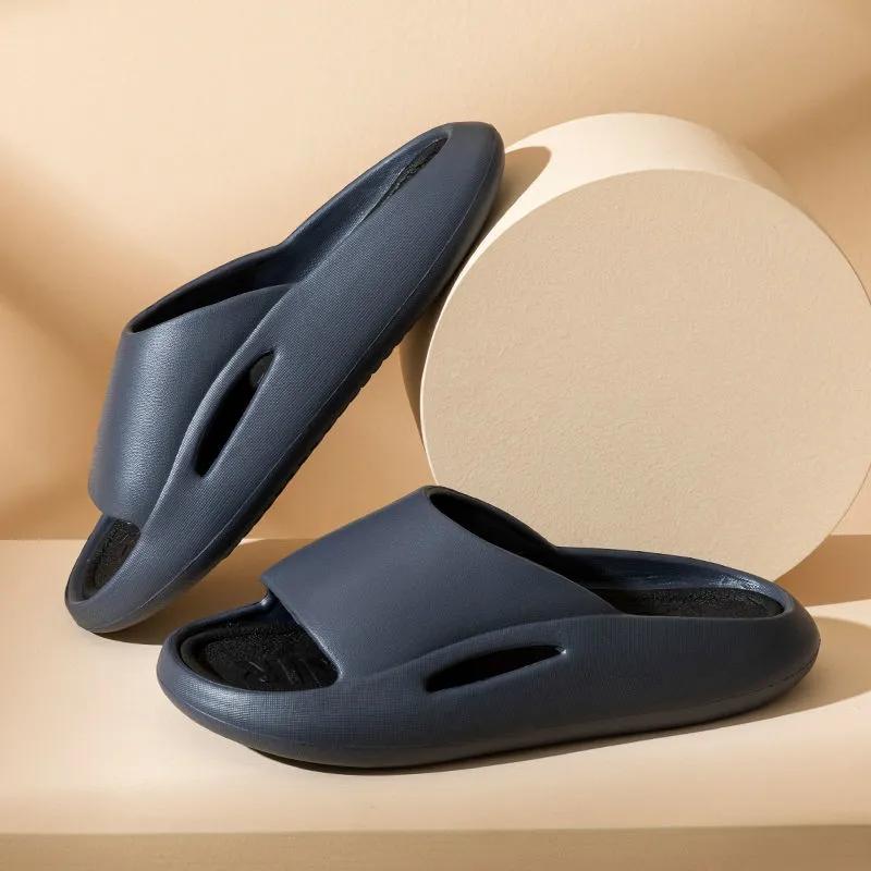 Men's and Women's Thick-soled Slippers Simple Couple Flip-flops Summer Outdoor Wear Home Indoor Super Soft Non-slip Bath Sandals and Slippers