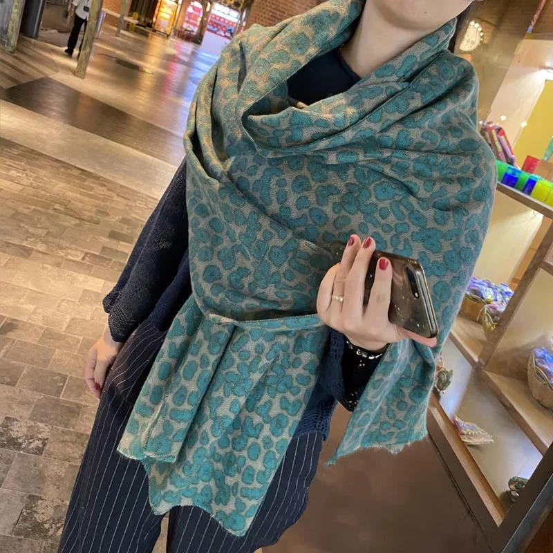 Korean Version of Green Leopard Scarf Winter Long Thick Warm Scarf Shawl for Women