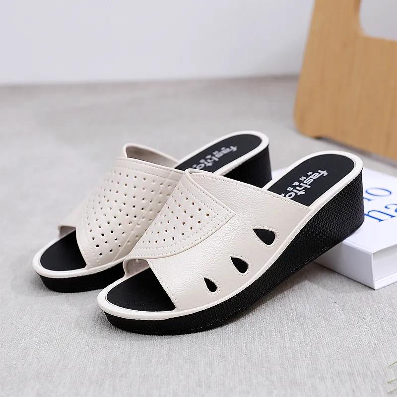 Slippers Women's Summer Outer Wear Thick Bottom High Heels Home Non-slip Bathroom Soft Bottom Wedge Heel Ladies Slippers