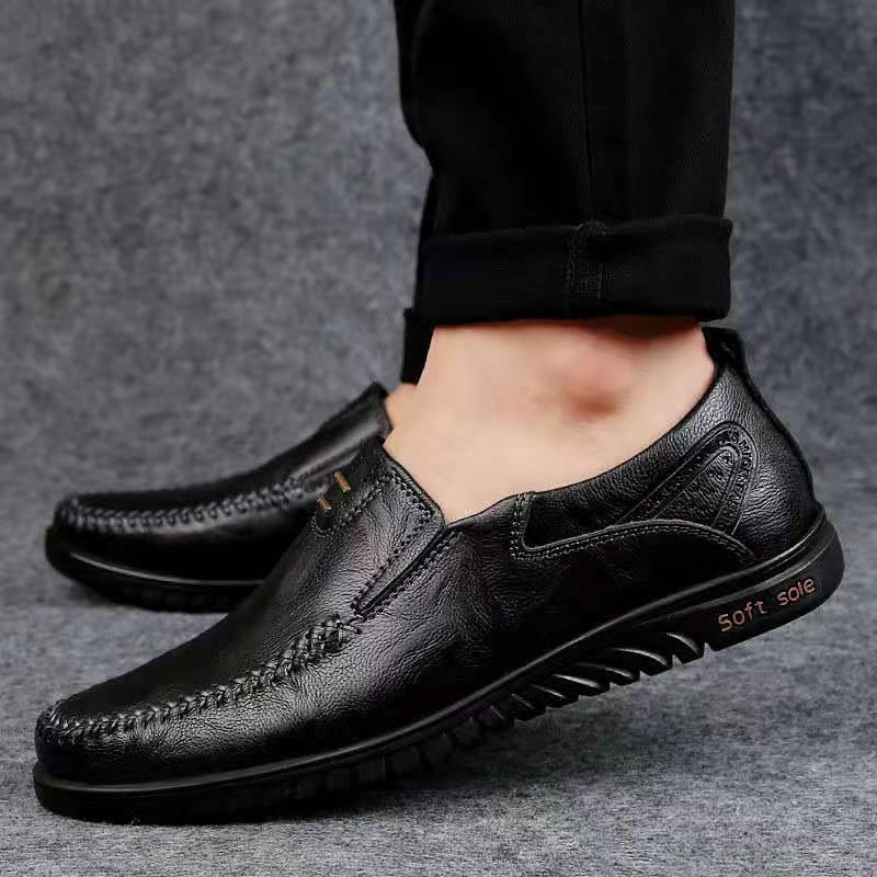 Spring Breathable Men's Leather Shoes Casual All-match Slip-on  Flat Shoes Comfortable Breathable Moccasins Driving Shoes