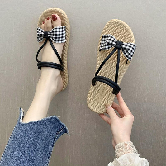 Two Wear Sandals and Slippers Women Summer Fashion Wear Wild Popular Non-slip Thick Bottom Beach Out of Society