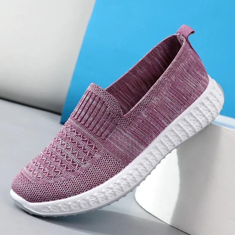 Women's Slip on Flat Shoes Non-slip Soft Bottom Breathable Mesh Knitted Sneakers Casual Sports Shoes Spring and Autumn Outdoor Walking Shoes