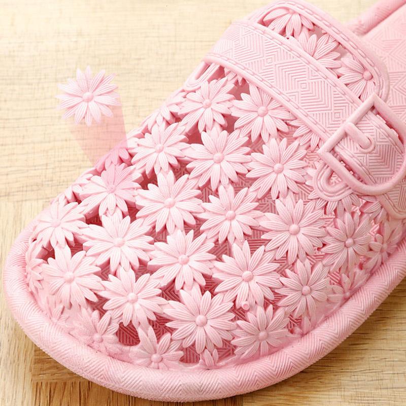 Outer Wear Slippers Female Summer New Flat Bottom No Heel Lazy Hole Shoes Home Indoor Sandals Slippers