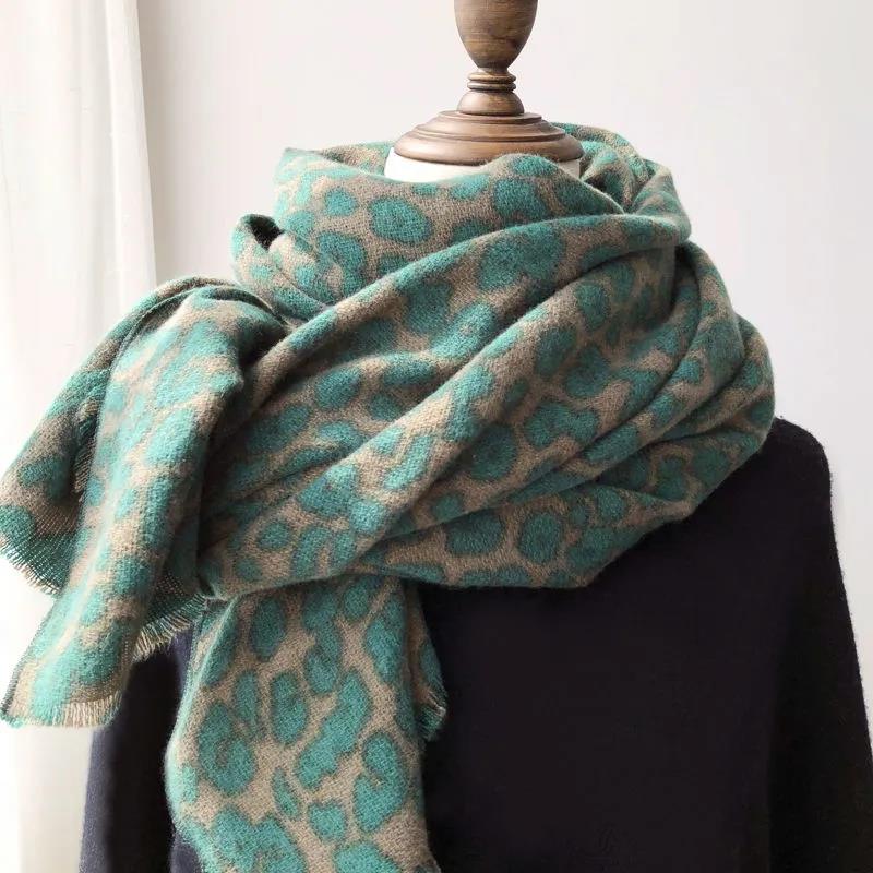 Korean Version of Green Leopard Scarf Winter Long Thick Warm Scarf Shawl for Women