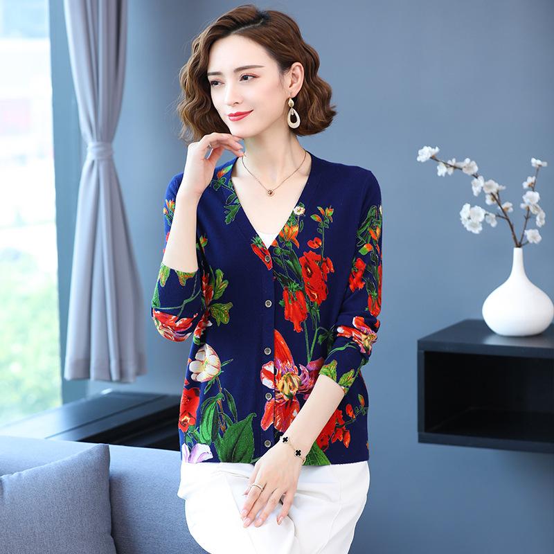 Autumn and Winter Printed Cardigan Women's Plus Size Casual Sweater Coat High-end Wool Sweater